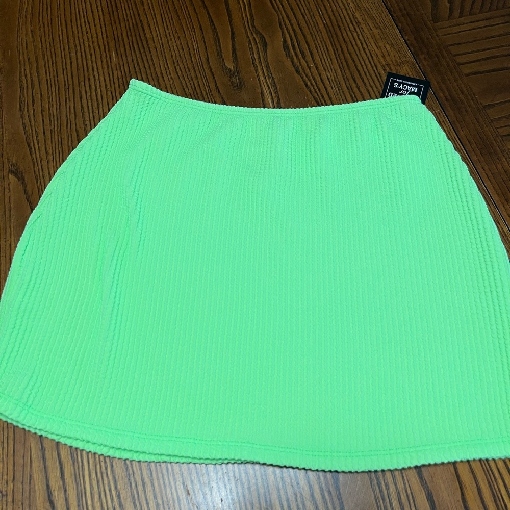 SALT & COVE RIBBED NEON GREEN MINI SKIRT. SIZE XS. NWT